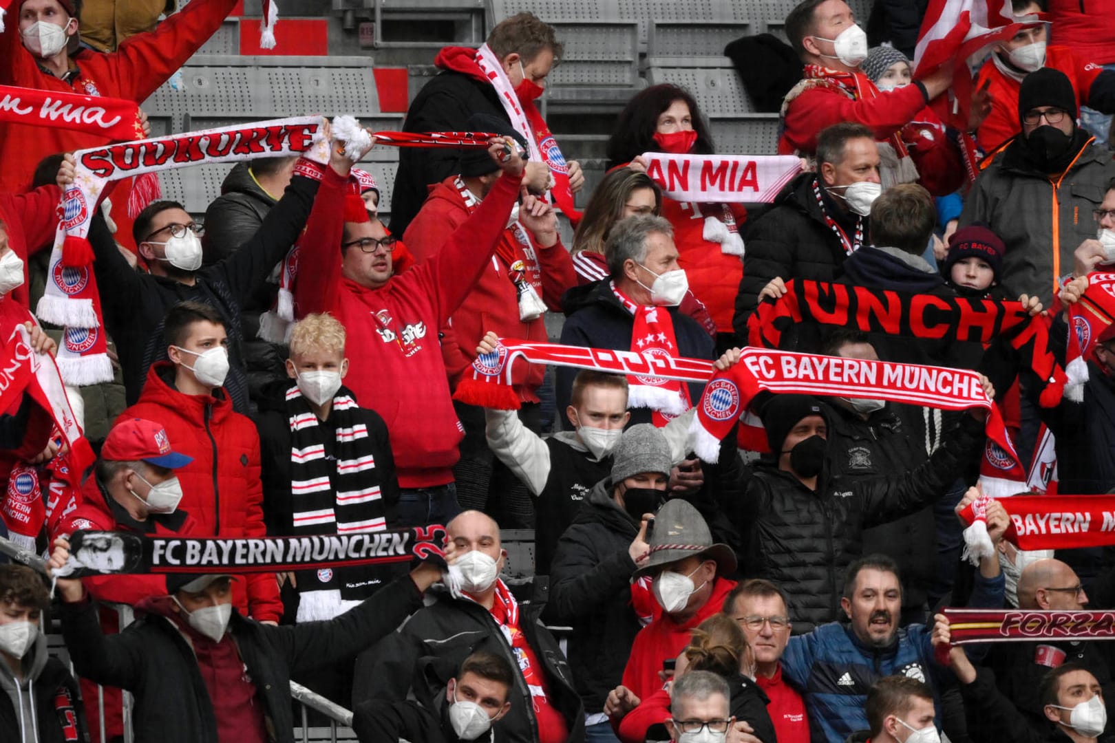 Die Bayern-Fans fühlten sich in Salzburg ungerecht behandelt.