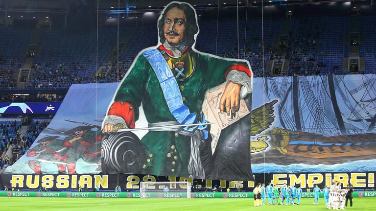 Martialisches Banner beim CL-Gruppenspiel Zenit - Juventus im Oktober 2021: St. Petersberg soll das Finale am 28. Mai 2022 austragen.