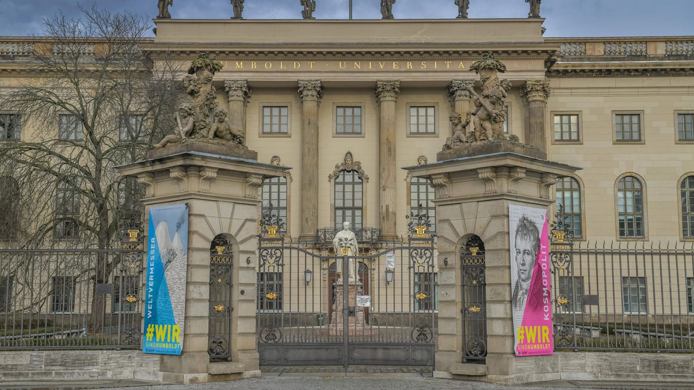 Hauptgebäude der Humboldt-Universität zu Berlin (Archivbild): Die Vorwürfe sollen nun geprüft werden.
