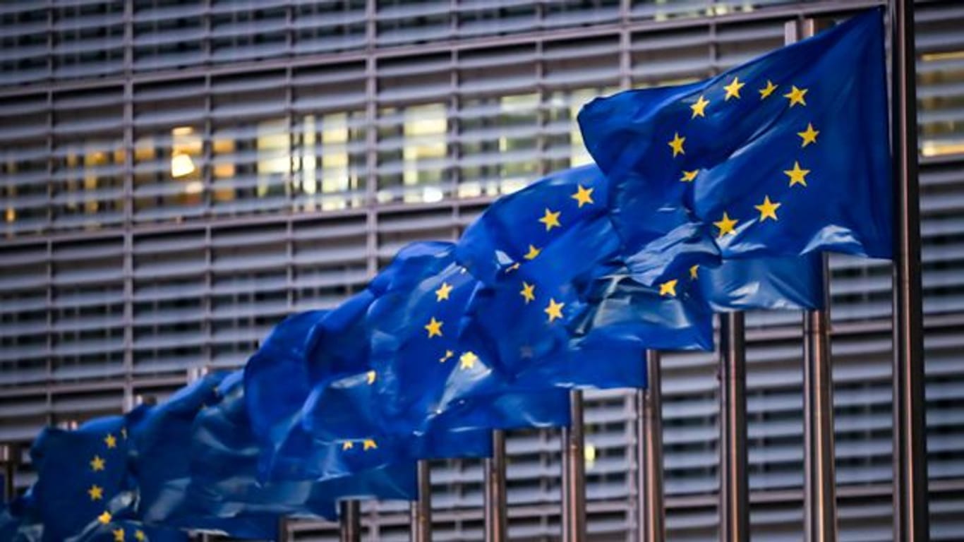 Die EU-Kommission will den Handel mit russischen Staatsanleihen verbieten.