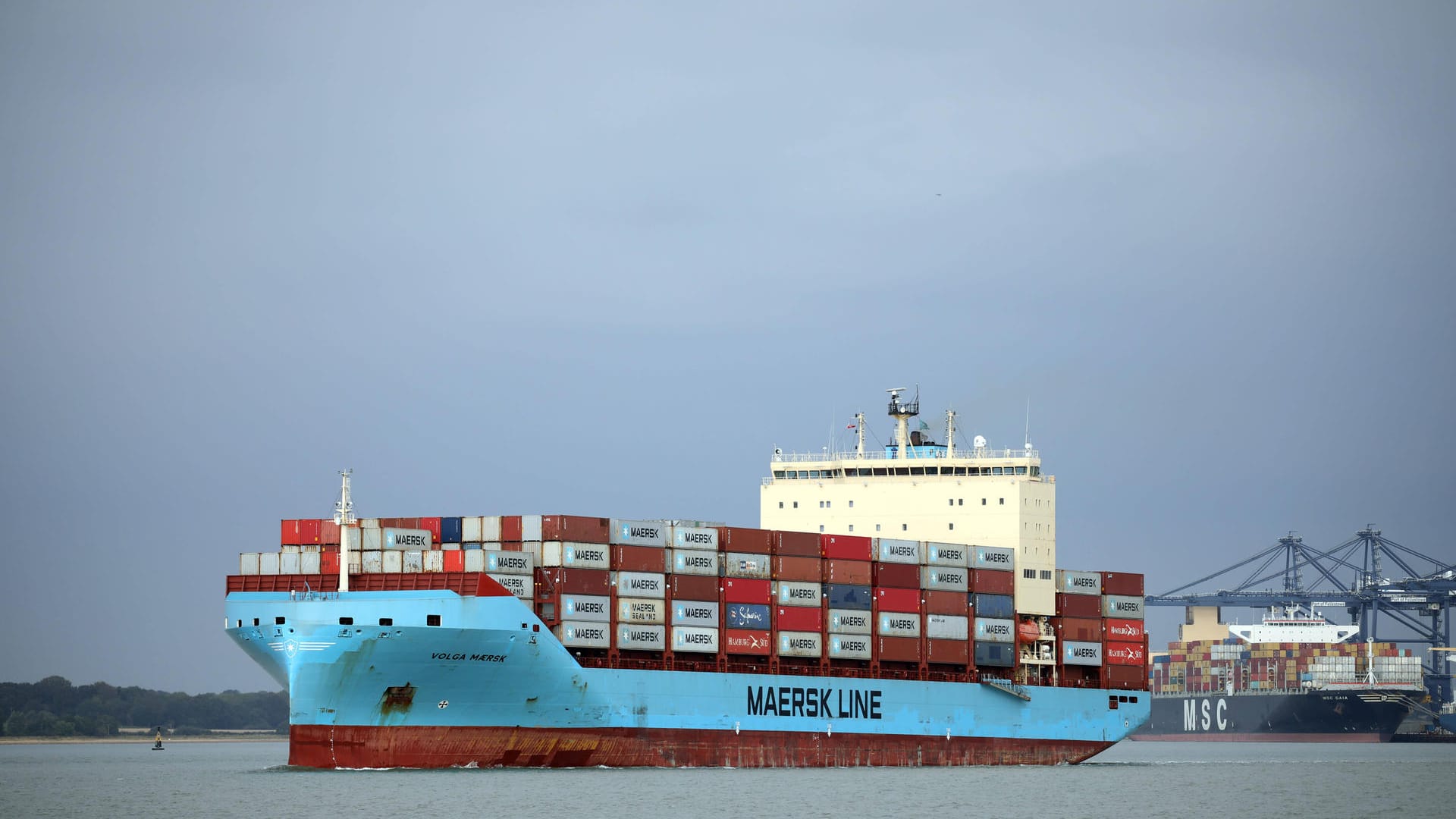Ein Schiff der Maersk-Linie (Symbolbild): Die "Mumbai Maersk" ist wegen eines Navigationsfehlers havariert. Ein Schiff der Maersk-Linie (Symbolbild): Die "Mumbai Maersk" ist wegen eines Navigationsfehlers havariert.