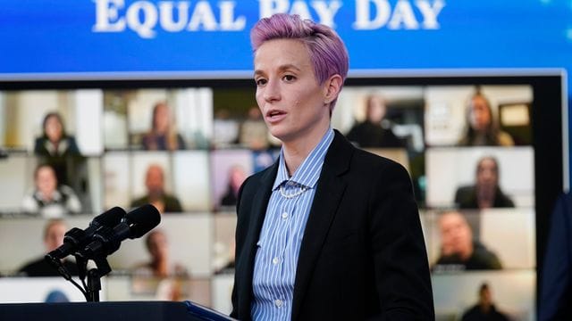 Hat für die gleiche Bezahlung der Fußballerinnen wie bei den Männern gekämpft: Megan Rapinoe. Hat für die gleiche Bezahlung der Fußballerinnen wie bei den Männern gekämpft: Megan Rapinoe.