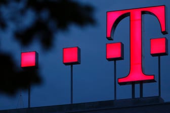 Telekom-Logo (Symbolbild): Bei dem Mobilfunkanbieter gab es eine Störung.