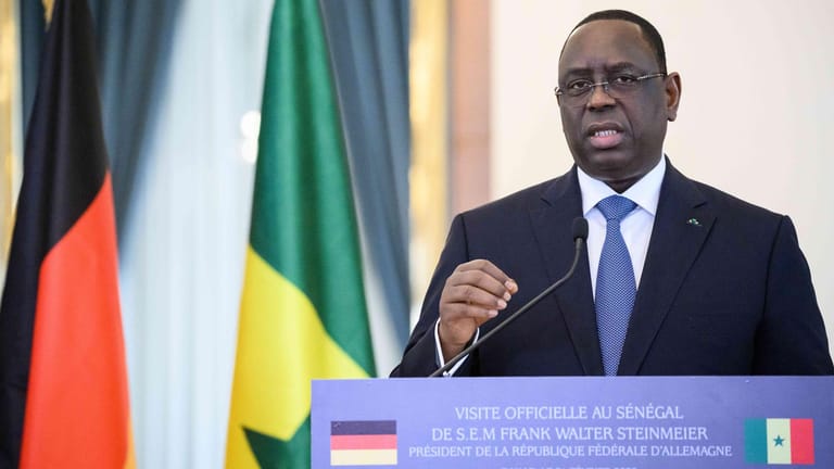 Macky Sall: Der Präsident des Senegal begrüßt den Bundespräsidenten.