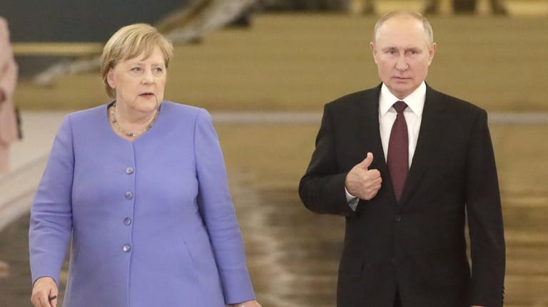 Angela Merkel und Wladimir Putin: Die frühere Bundeskanzlerin hat Russlands Machtstreben unterschätzt.