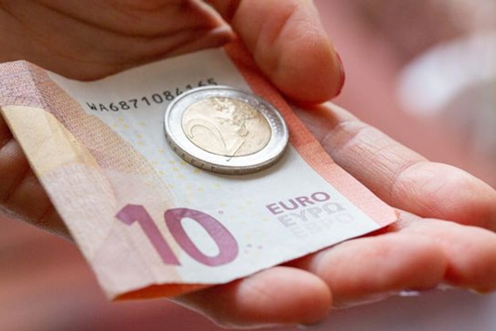 Das Bundeskabinett hat die geplante Erhöhung des Mindestlohns auf 12 Euro auf den Weg gebracht.