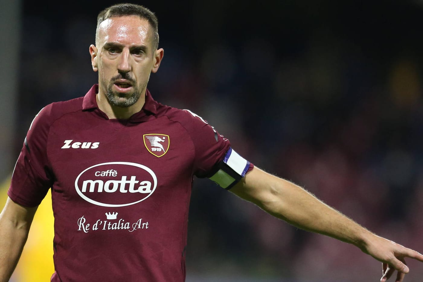 Ribéry im Salernitana-Trikot: Die Bayern-Legende ist Kapitän der Mannschaft.