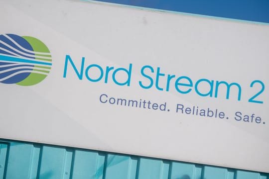 Nord Stream 2 - Bundesregierung stoppt Zertifizierung