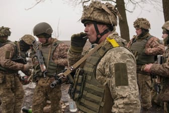 Ukrainische Soldaten: Der Aufmarsch russischer Truppen an der ukrainischen Grenze sorgt im Westen seit Wochen für Ängste vor einem möglichen Angriff.