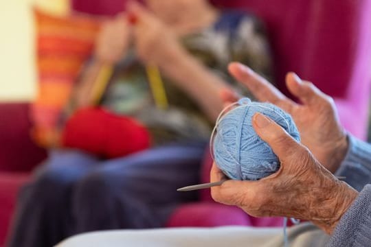 Mehrheit der Pflegebedürftigen wohnt in eigenen vier Wänden