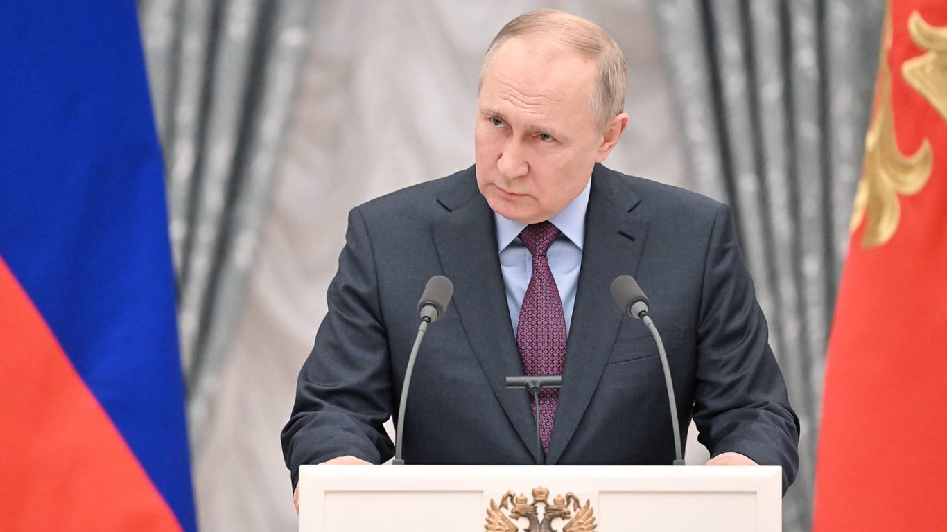 Pokert Russlands Präsident Wladimir Putin zu hoch?