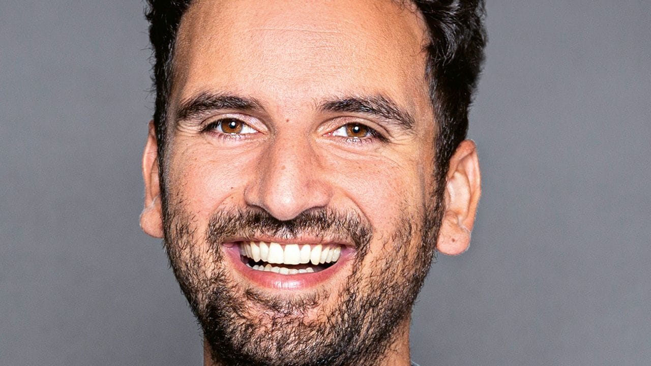 Alex Wahi ist Fernsehkoch, Kochbuchautor und Unternehmer in Hamm. Alex Wahi ist Fernsehkoch, Kochbuchautor und Unternehmer in Hamm.