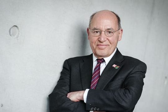 Gregor Gysi: Der Politiker ist auch Anwalt.