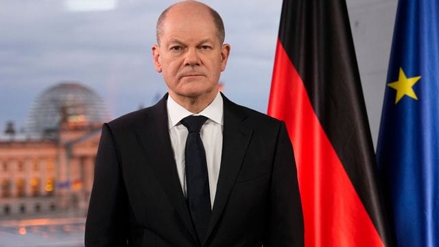 Kanzler Olaf Scholz betont die Entschlossenheit der Nato im Krieg zwischen Russland und der Ukraine.