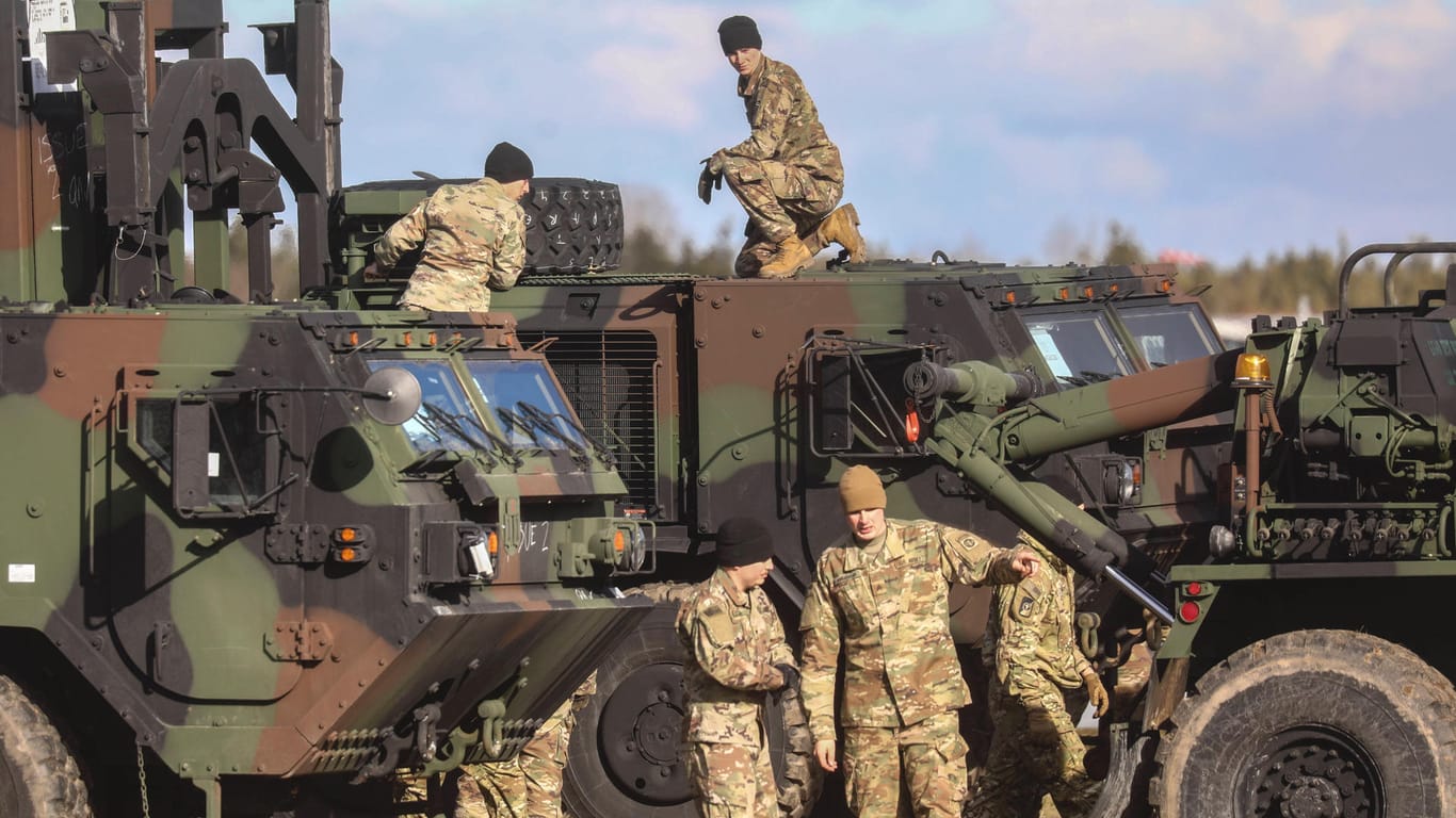 US-Soldaten auf einer Militärbasis in Polen (Symbolbild): Die Nato hat ihre Truppen bereits verstärkt.