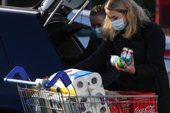 Teurer Einkauf (Symbolbild): Wenn die Gaspreise weiter steigen, könnte die gesamte Inflation in Deutschland 6 Prozent erreichen.