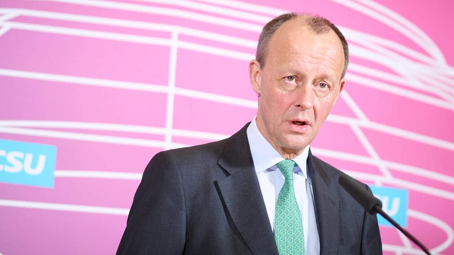 Friedrich Merz: Der CDU-Parteivorsitzende bezeichnet den russischen Angriff als ein "Wecken aus unserer Naivität".