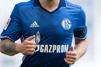 Der FC Schalke 04 wird nicht mehr mit dem Schriftzug des Hauptsponsors Gazprom auflaufen.