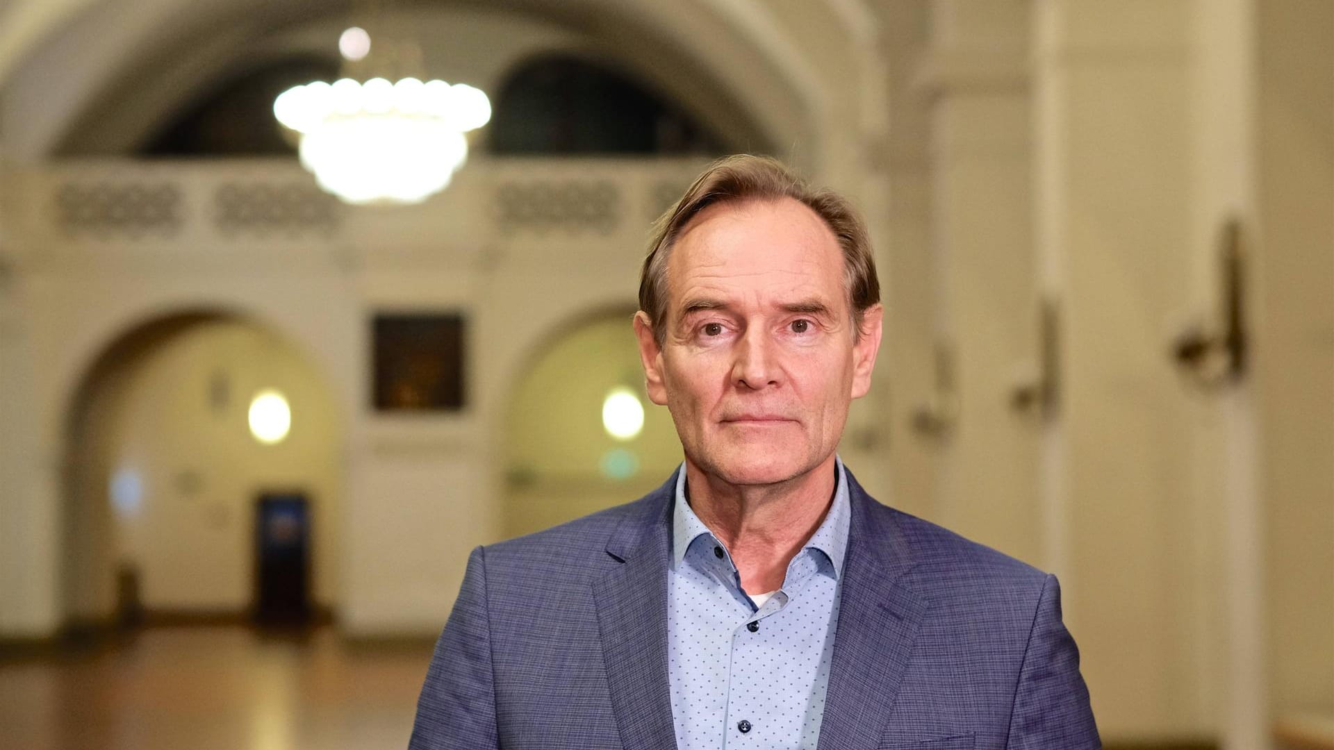 Burkhard Jung (SPD) Oberbürgermeister der Stadt Leipzig (Archivbild): Jung versprach der Ukraine und der Partnerstadt Kiew Solidarität im Konflikt mit Russland. Burkhard Jung (SPD) Oberbürgermeister der Stadt Leipzig (Archivbild): Jung versprach der Ukraine und der Partnerstadt Kiew Solidarität im Konflikt mit Russland.