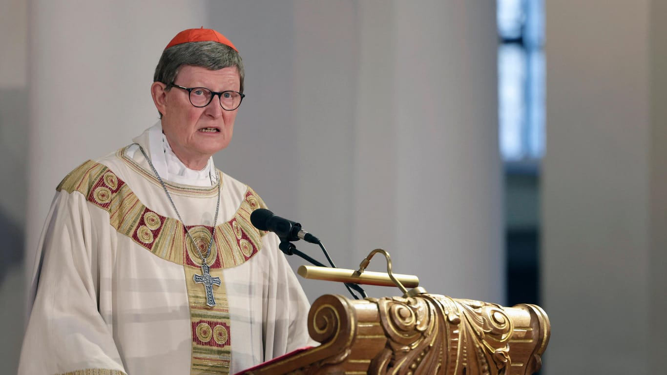 Kardinal Woelki bei einem Gedächtnisgottesdienst (Archivbild): Viele hatten gehofft, der Erzbischof würde nicht mehr in den Dienst zurückkehren.