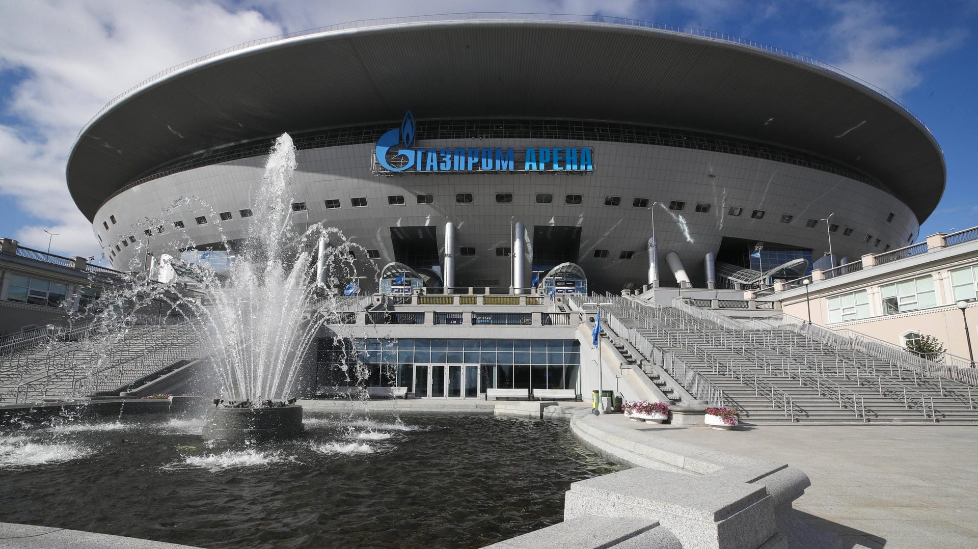 Gazprom Arena: In diesem Stadion in St. Petersburg sollte das Finale der Champions League ausgetragen werden.