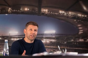 Der Vorstandsvorsitzende des VfB Stuttgart, Thomas Hitzlsperger, im Gespräch mit der Deutschen Presse-Agentur.
