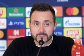 Schachtjors italienischer Cheftrainer hält sich weiter in der Ukraine auf.