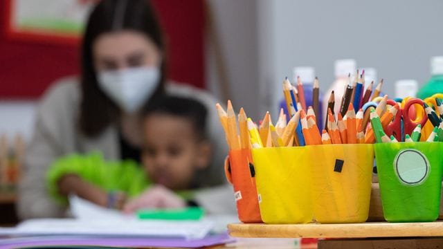 Pandemiebedingt lagen die Tarifverhandlungen für Kita-Beschäftigte seit März 2020 auf Eis.