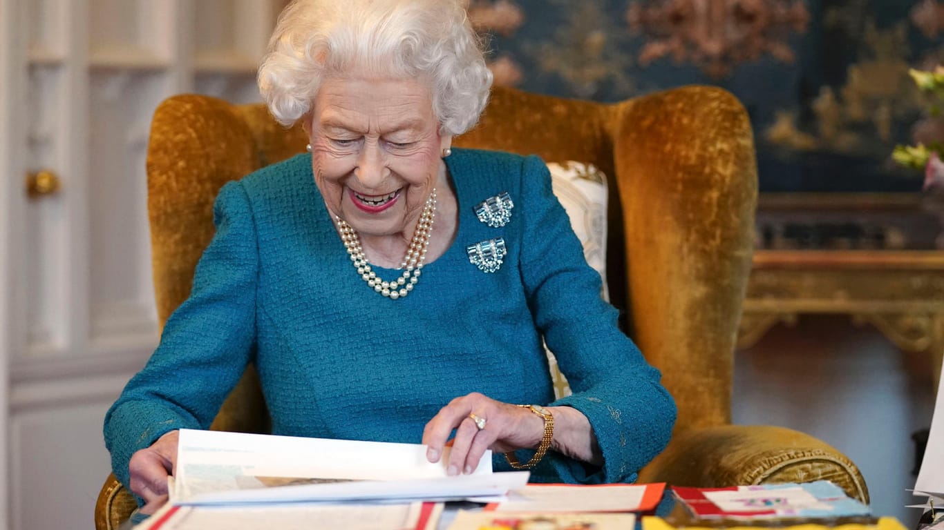 Queen Elizabeth II.: Ihr 70-jähriges Thronjubiläum soll im Sommer groß gefeiert werden.