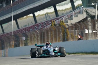 Hat zum Abschluss des ersten dreitägigen Testfahrten-Blocks die schnellste Runde gedreht: Lewis Hamilton.