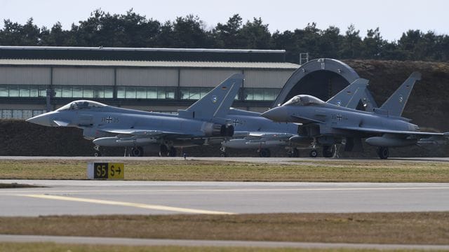 Eurofighter auf dem Fliegerhorst.