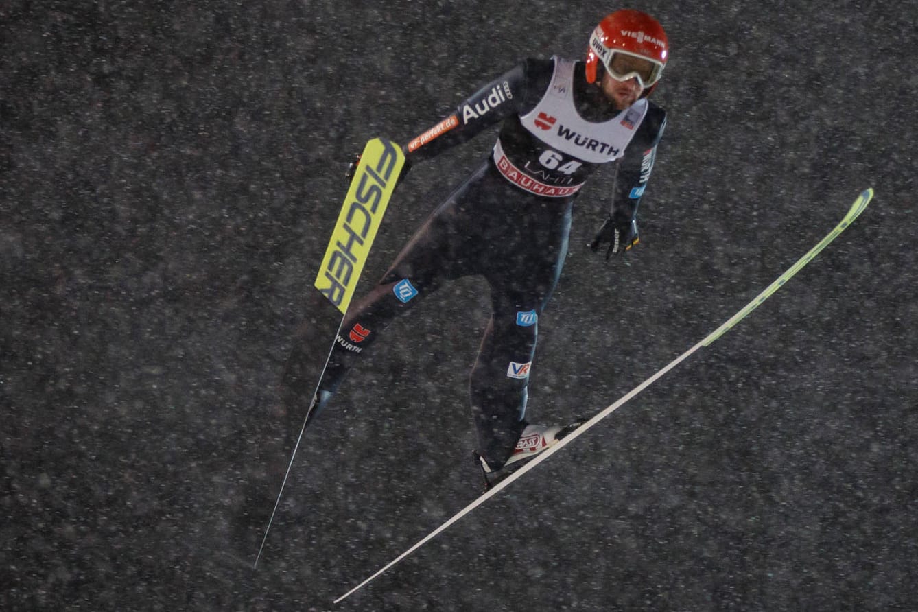 Markus Eisenbichler im Wettbewerb in Lahti.