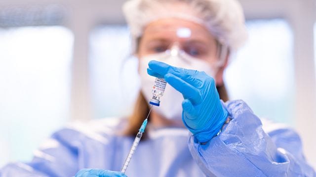Die ersten Impfzentren starten mit den Novavax-Impfungen.