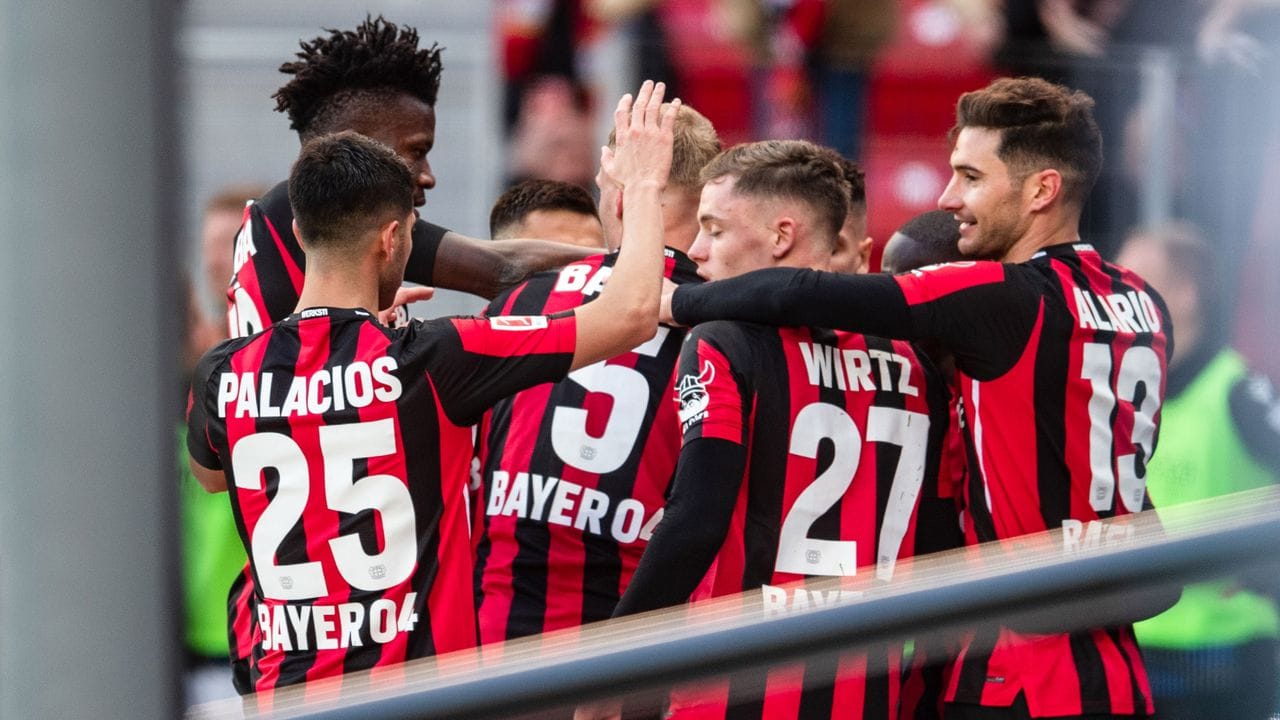 Bayer 04 Leverkusen untermauert mit dem 13. Bayer 04 Leverkusen untermauert mit dem 13.