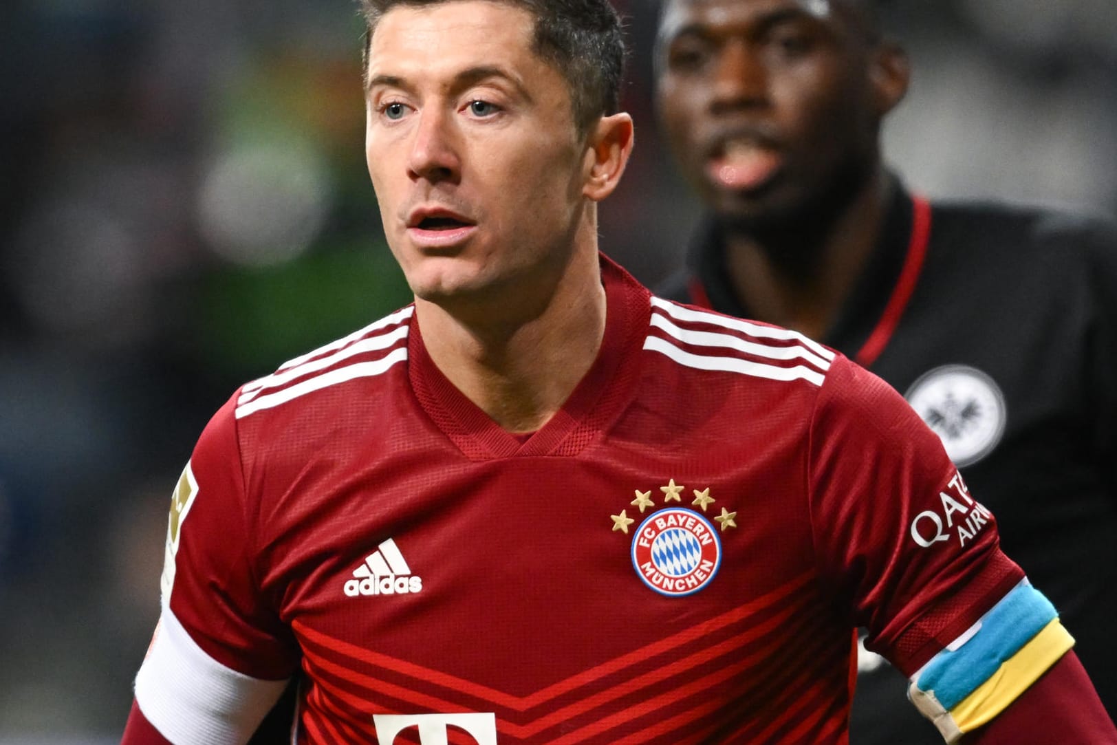 Robert Lewandowski: Der Bayern-Kapitän trug im Spiel gegen Frankfurt zwei Binden.