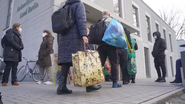 Ukraine-Konflikt - Ankunft der Flüchtlinge in Berlin