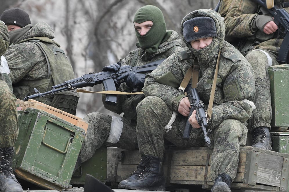 Russische Soldaten auf der Krim: Die Ukraine wehrt sich erbittert gegen die russische Invasion.