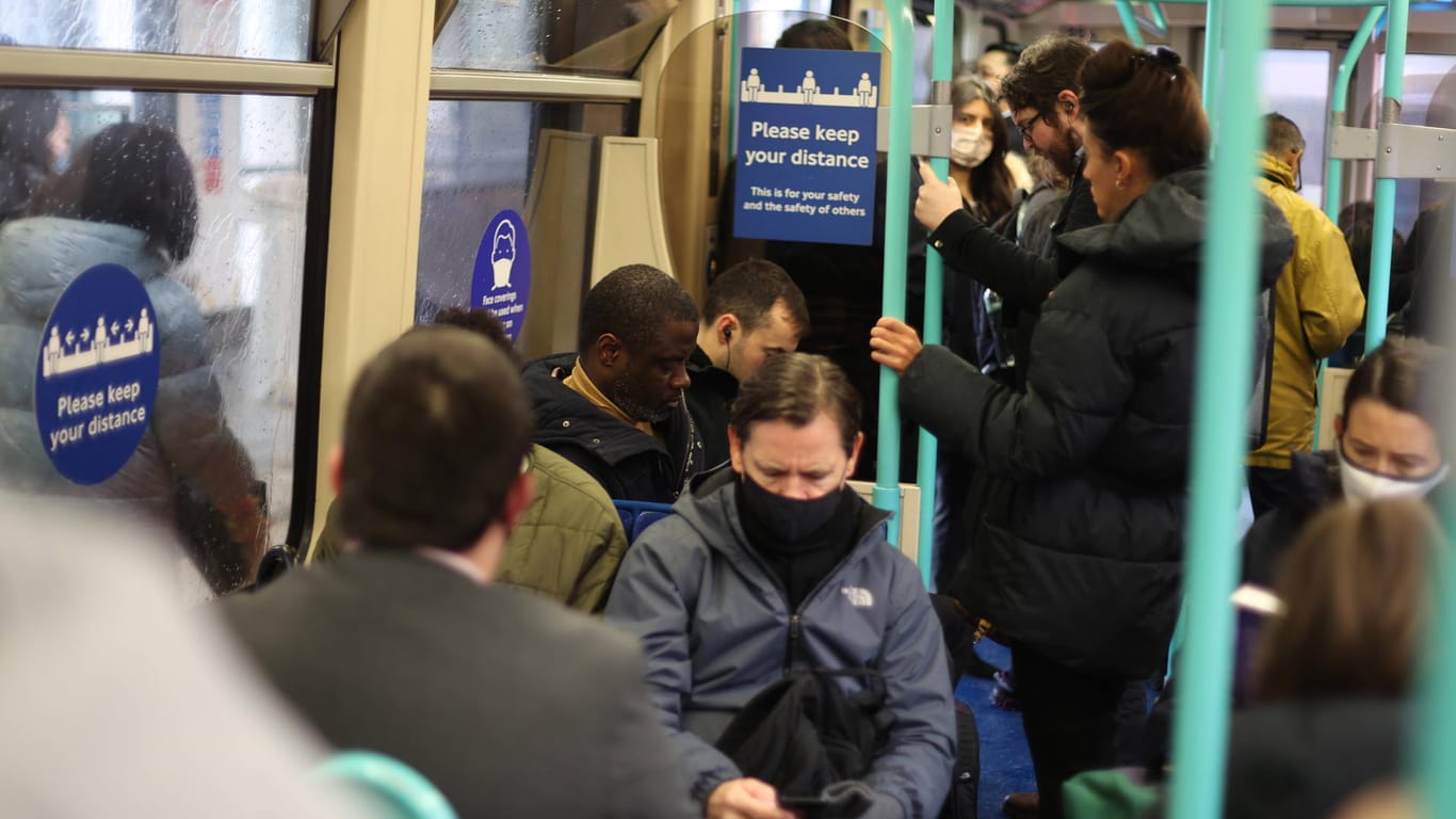 U-Bahn in London: Wie stark sich Deltakron ausbreiten wird, ist noch völlig unklar.