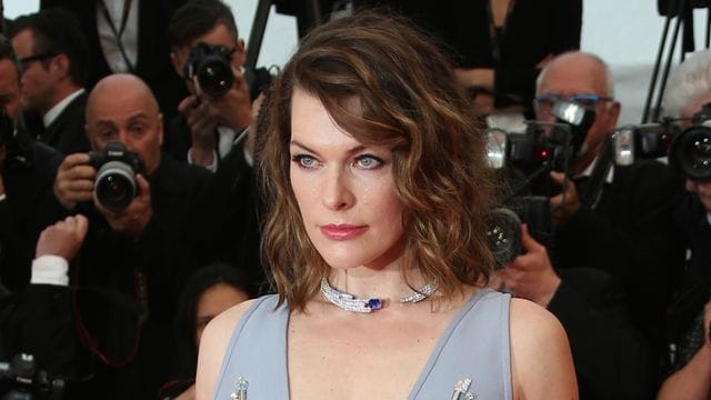 Schauspielerin Milla Jovovich bem 71. Schauspielerin Milla Jovovich bem 71.