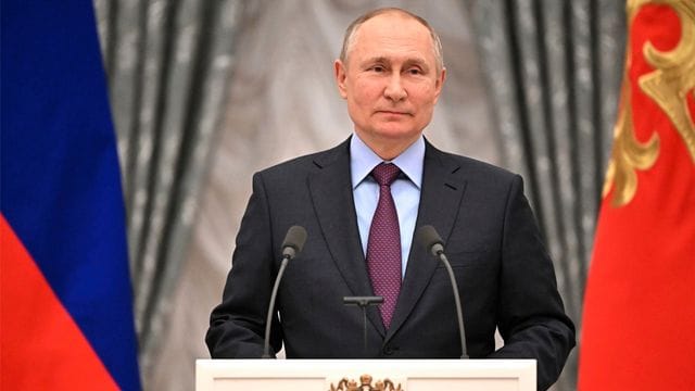 Der russische Präsident Wladimir Putin hat angewiesen, die Abschreckungswaffen der Atommacht in Alarmbereitschaft zu versetzten.