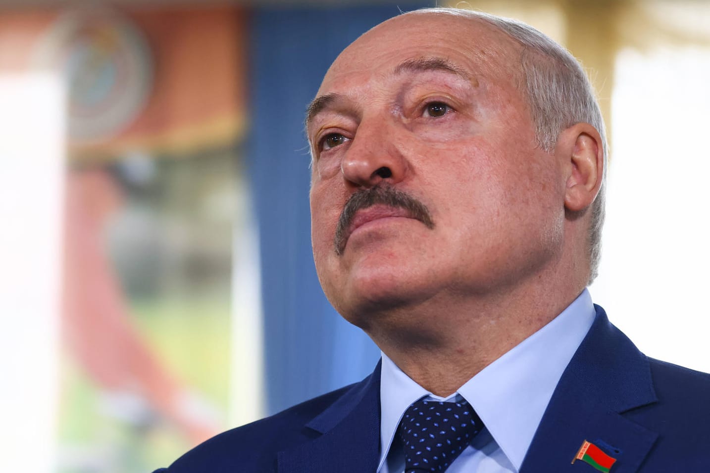 Alexander Lukashenko: In der belarussischen Bevölkerung wächst die Kritik an dem Machthaber, der sich in der Ukraine-Krise als Unterstützer Russlands positioniert.