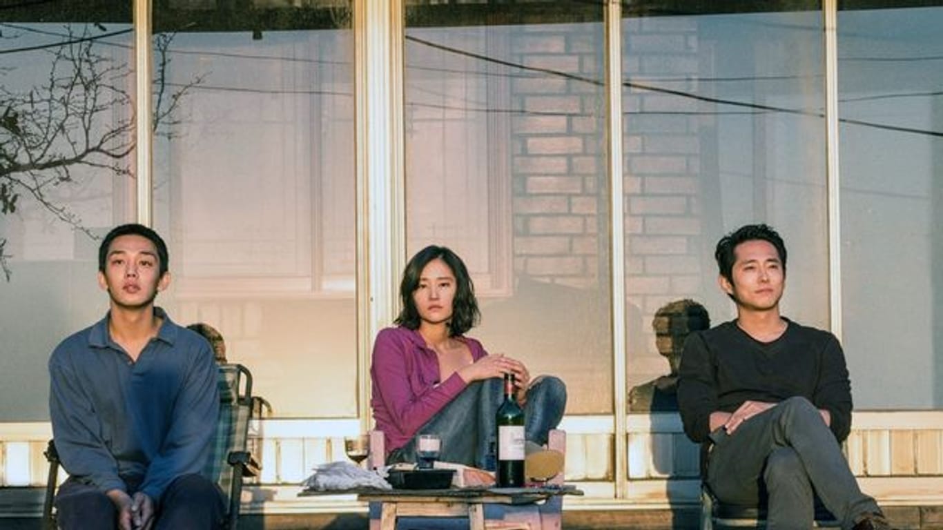 Ein Abend auf dem Land: Jongsu (Yoo Ah-in), Haemie Jeon Jong-seo) und Ben (Steve Yeun).