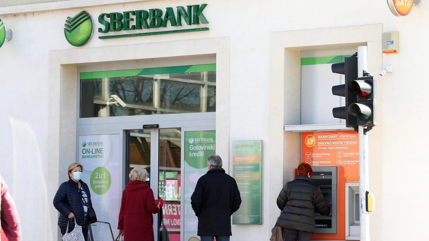 Kunden der Sberbank in Kroatien: Die russische Bank hat Tochtergesellschaften in Österreich, Kroatien und Slowenien.