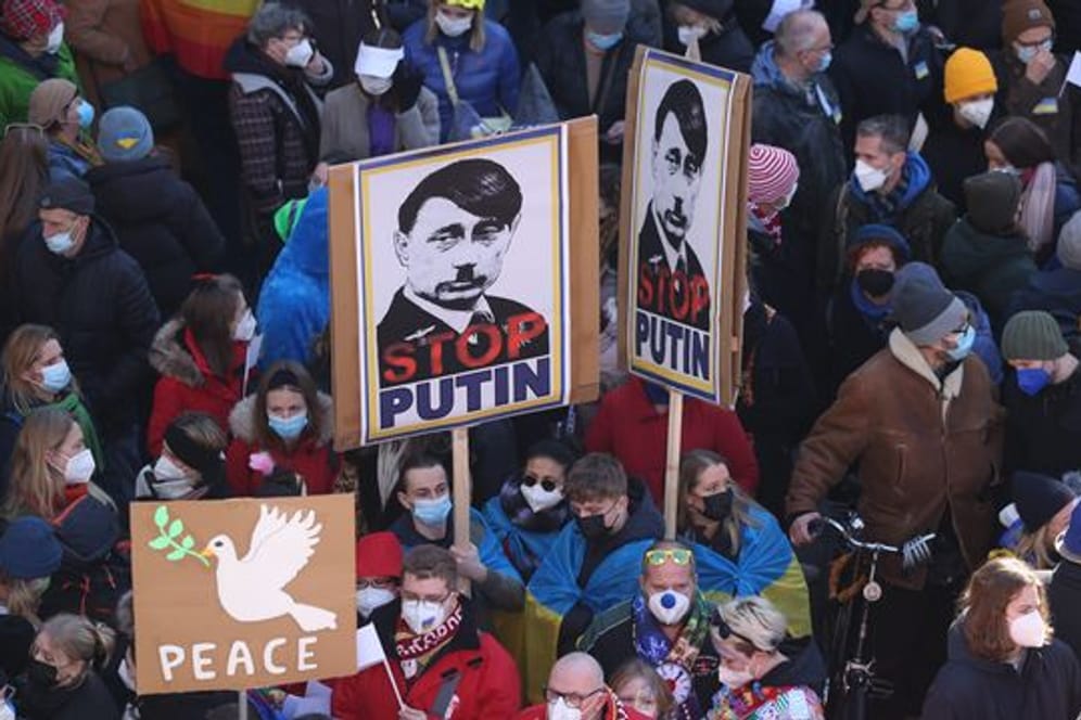 Rosenmontag - Friedensdemonstration in Köln