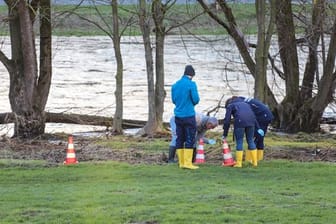 Mutmaßlich menschliche Knochen am Lenne-Ufer gefunden