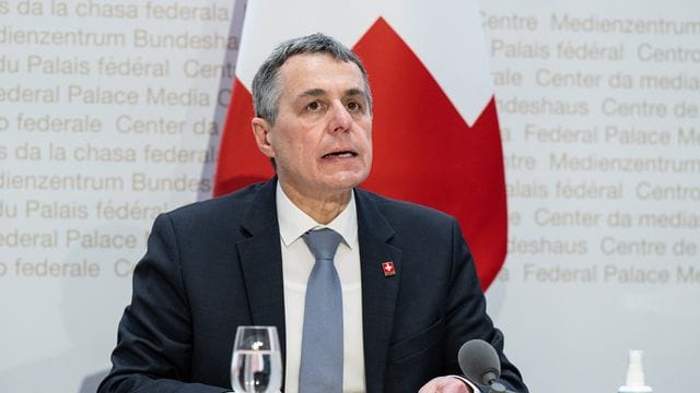 Der Schweizer Bundespräsident Ignazio Cassis: "Einem Aggressor in die Hände zu spielen, ist nicht neutral.