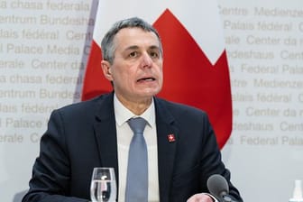 Der Schweizer Bundespräsident Ignazio Cassis: "Einem Aggressor in die Hände zu spielen, ist nicht neutral.