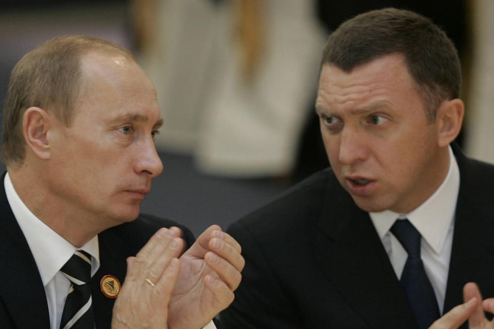 Wladimir Putin und Oleg Deripaska: Angesichts der Wirtschaftssanktionen übt der Milliardär Kritik am Vorgehen des Kreml.