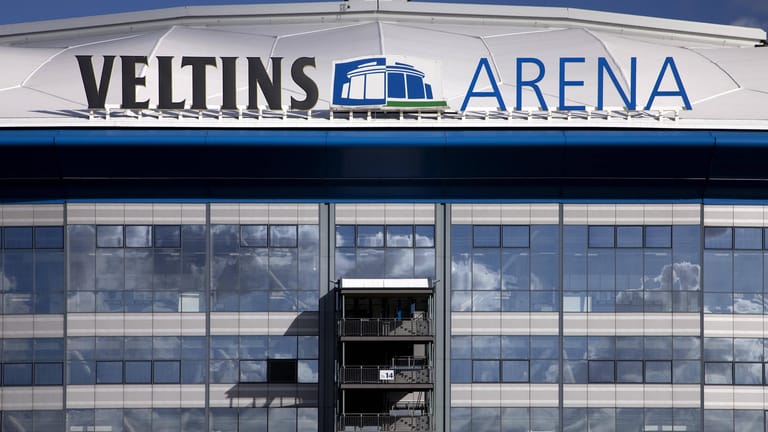 Die Veltins Arena: Der Namingright-Sponsor Veltins hat dem Klub eine Absage erteilt.