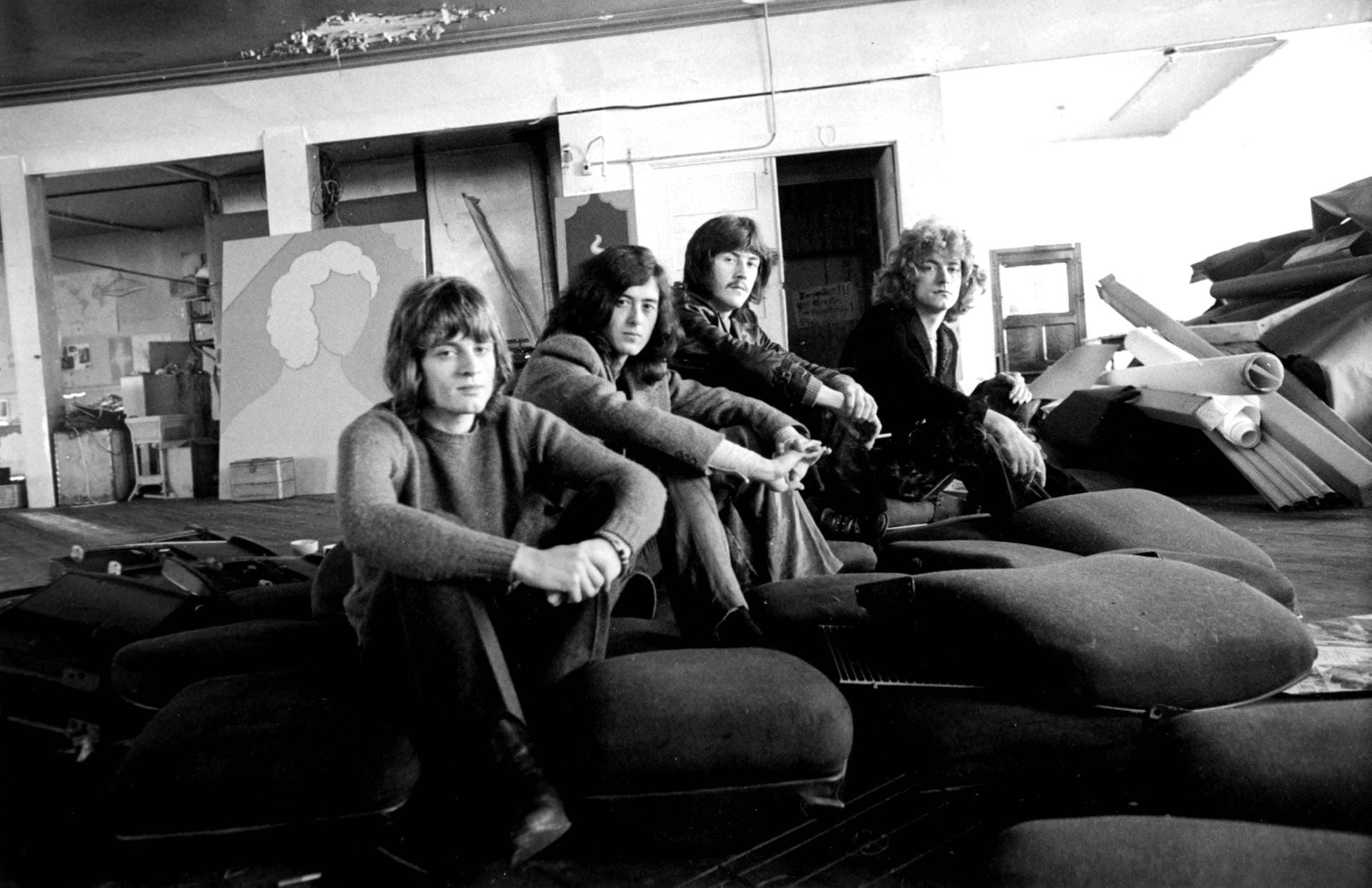 Robert Plant, Jimi Page und ihre Band Led Zeppelin: Sie dürfen als Vorreiter des Hardrock bei den Legenden der Rockmusik ebenfalls nicht fehlen.